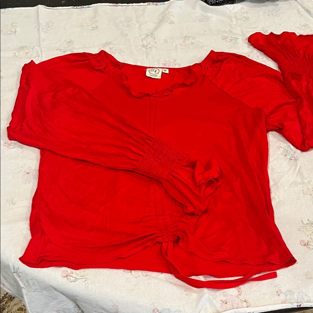 Chic Scarlet Women's Blouse